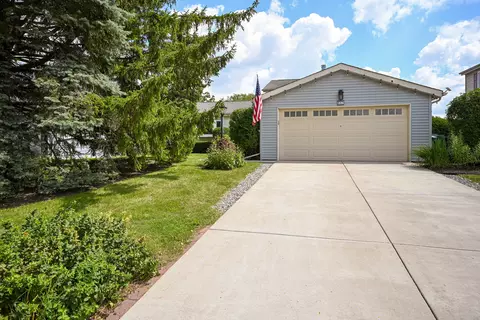 357 N Clarendon Ave, Lombard, IL 60148