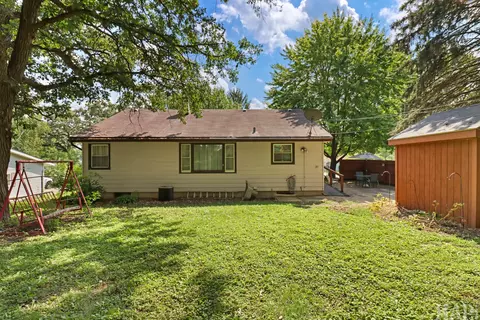 Exterior - 1012 Elder Ave, Mchenry, IL 60051 photo 5 of 6