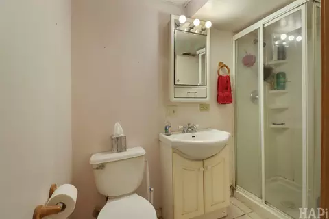 Bath - 1012 Elder Ave, Mchenry, IL 60051 photo 2 of 2