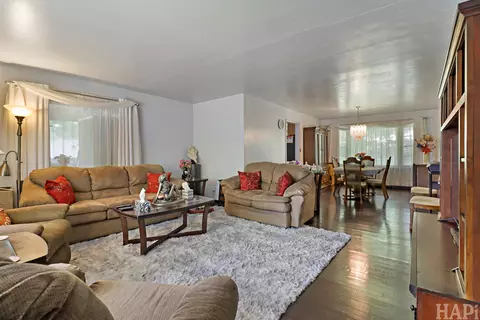 Living - 1012 Elder Ave, Mchenry, IL 60051 photo 1 of 2