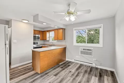 Kitchen - 6846 W Lode Dr #3A, Worth, IL 60482 photo 1 of 4