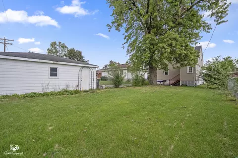 Exterior - 18430 Chicago Ave, Lansing, IL 60438 photo 1 of 1