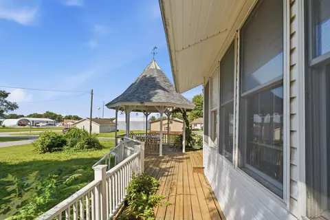 Exterior - 202 E Liberty St, Joy, IL 61260 photo 5 of 9