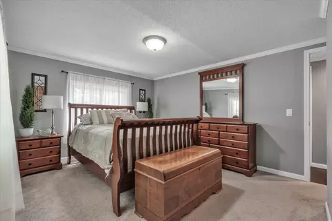 Bedroom - 19310 Acker Rd, Fulton, IL 61252 photo 5 of 10