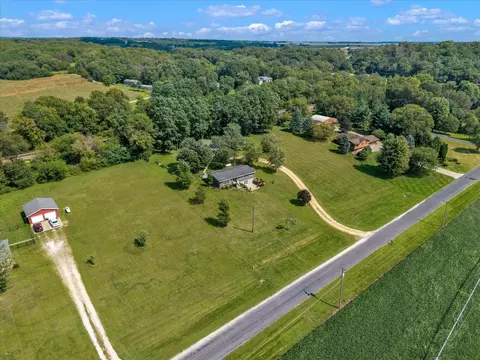 View/Area - 19310 Acker Rd, Fulton, IL 61252 photo 2 of 4
