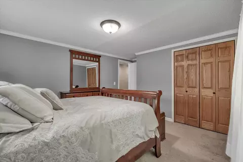 Bedroom - 19310 Acker Rd, Fulton, IL 61252 photo 6 of 10