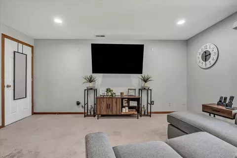 Living - 1604 E Lomar St, Eldridge, IA 52748 photo 5 of 5