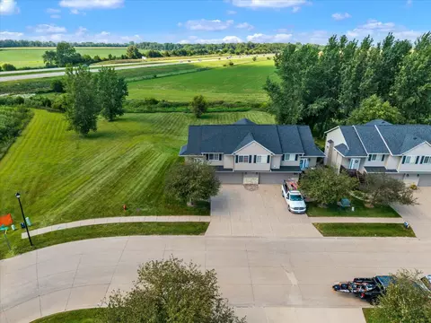 View/Area - 1604 E Lomar St, Eldridge, IA 52748 photo 2 of 2