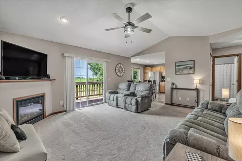 Living - 1604 E Lomar St, Eldridge, IA 52748 photo 2 of 5