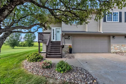 Exterior - 1604 E Lomar St, Eldridge, IA 52748 photo 3 of 5