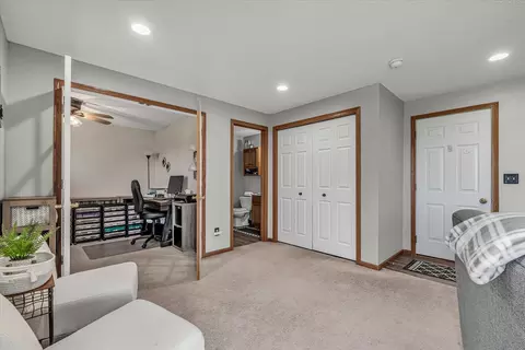 Entry Way - 1604 E Lomar St, Eldridge, IA 52748 photo 1 of 1