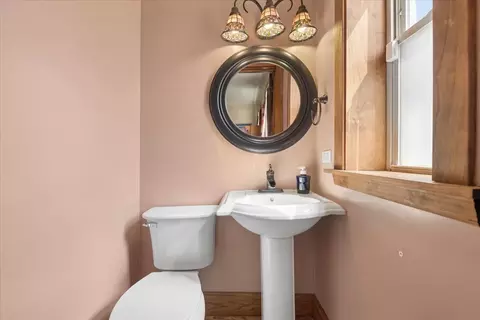 Bath - 632 Thomas Ave, Forest Park, IL 60130 photo 1 of 2