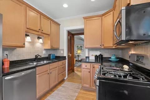 Kitchen - 632 Thomas Ave, Forest Park, IL 60130 photo 1 of 2