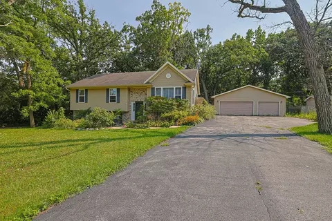 1305 13th St, Winthrop Harbor, IL 60096
