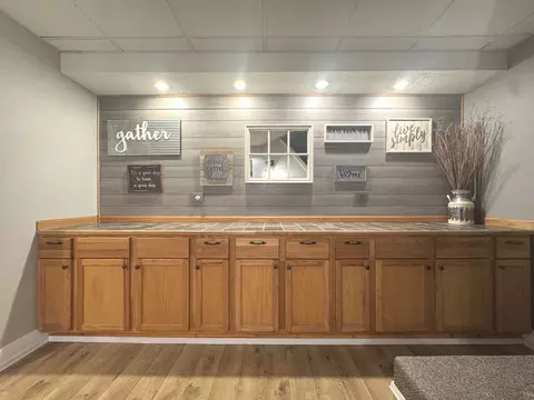 Entry Way - 2220 Sunset View Ln, Kankakee, IL 60901 photo 5 of 5