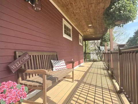 Exterior - 2220 Sunset View Ln, Kankakee, IL 60901 photo 5 of 28