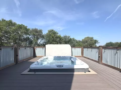 Exterior - 2220 Sunset View Ln, Kankakee, IL 60901 photo 9 of 28