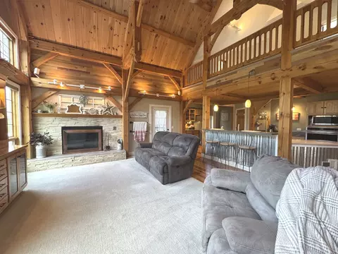 Living - 2220 Sunset View Ln, Kankakee, IL 60901 photo 2 of 4