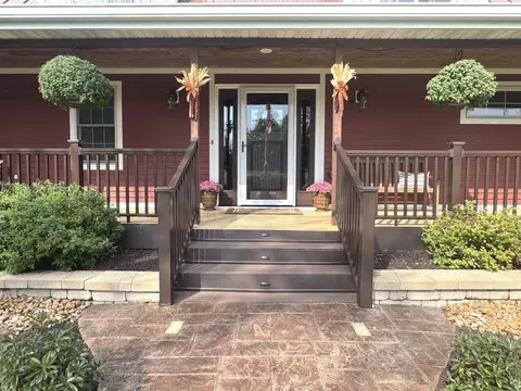 Exterior - 2220 Sunset View Ln, Kankakee, IL 60901 photo 4 of 28