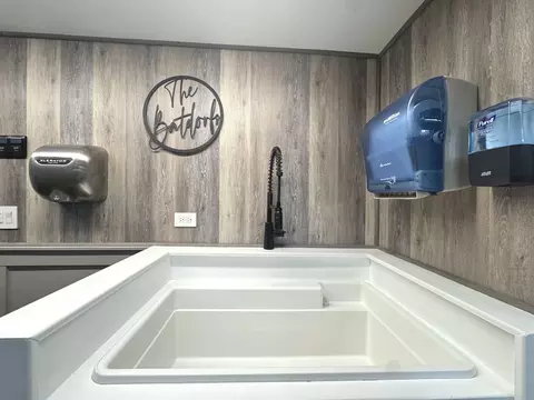 Bath - 2220 Sunset View Ln, Kankakee, IL 60901 photo 10 of 10