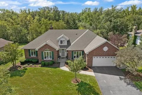 7661 Steeple Chase Dr, Frankfort, IL 60423
