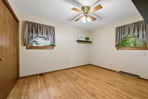Bedroom - 412 Scott St, Algonquin, IL 60102 photo 2 of 4
