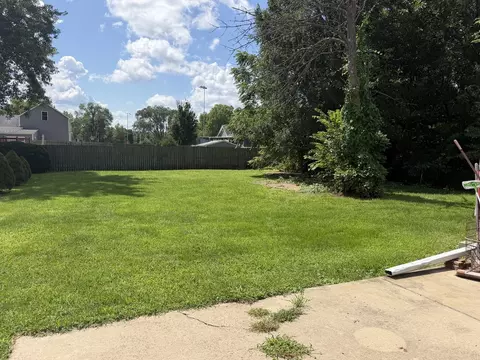 Exterior - 2710 3rd St, Peru, IL 61354 photo 5 of 5