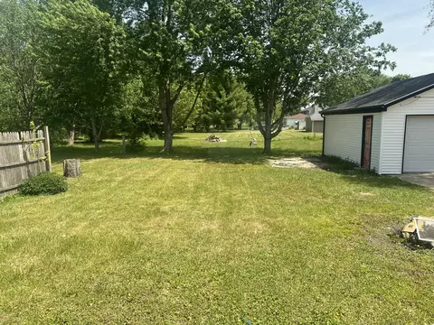 Exterior - 6408 Wayne St, Union, IL 60180 photo 7 of 9