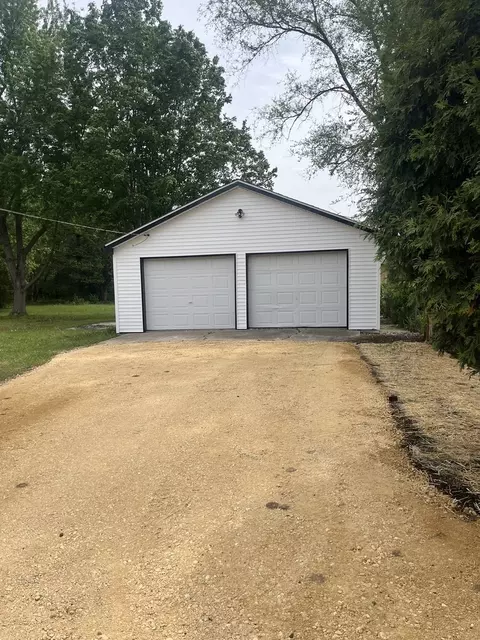 Exterior - 6408 Wayne St, Union, IL 60180 photo 9 of 9