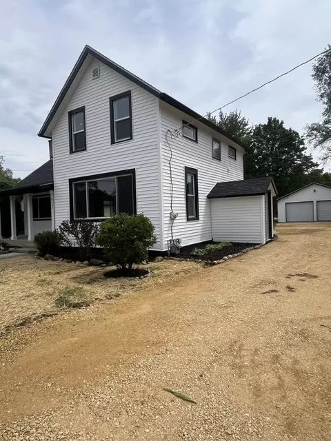 Exterior - 6408 Wayne St, Union, IL 60180 photo 8 of 9