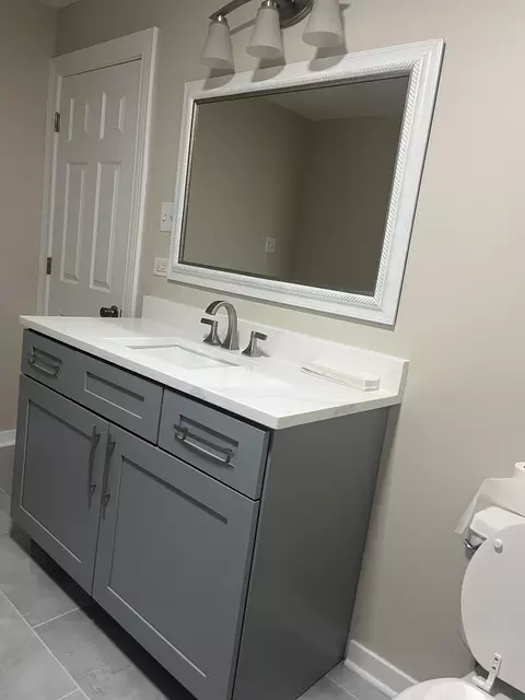 Bath - 6408 Wayne St, Union, IL 60180 photo 3 of 3