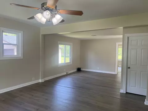 Living - 6408 Wayne St, Union, IL 60180 photo 2 of 6