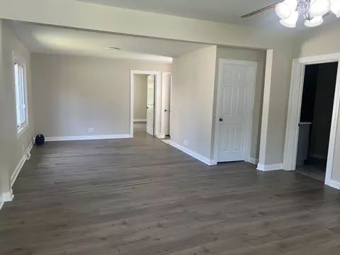 Living - 6408 Wayne St, Union, IL 60180 photo 4 of 6