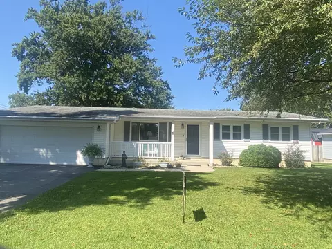 6 Helen St, Streator, IL 61364