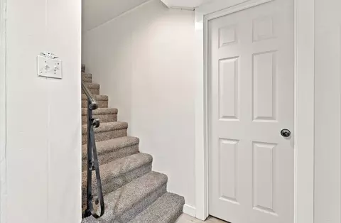 Entry Way - 405 27th Ave, Moline, IL 61265 photo 2 of 2