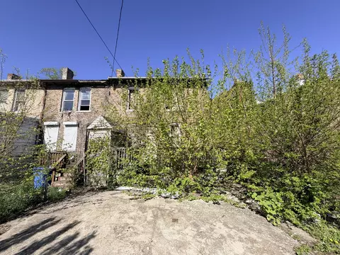 10645 S Champlain Ave, Chicago, IL 60628 photo 5