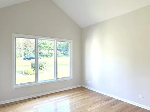 Living - 3308 Prairie Trl, Johnsburg, IL 60051 photo 3 of 5
