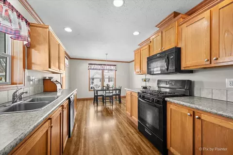 173 Northshore Rd, Elgin, IL 60123 photo 9