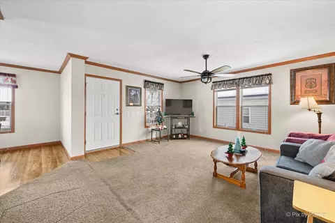 173 Northshore Rd, Elgin, IL 60123 photo 6