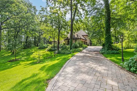 41 W087 Highwood Ct, Campton Hills, IL 60119