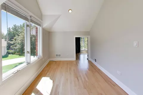 Bedroom - 1111 Compass Ct, Naperville, IL 60540 photo 1 of 9