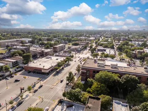 View/Area - 17 N Pine Ave, Chicago, IL 60644 photo 9 of 11