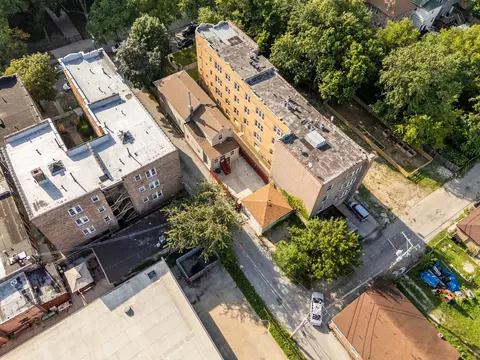 View/Area - 17 N Pine Ave, Chicago, IL 60644 photo 2 of 11