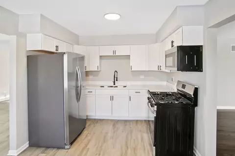 Kitchen - 3451 Ithaca Rd, Olympia Fields, IL 60461 photo 1 of 2