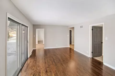 Living - 3451 Ithaca Rd, Olympia Fields, IL 60461 photo 4 of 4