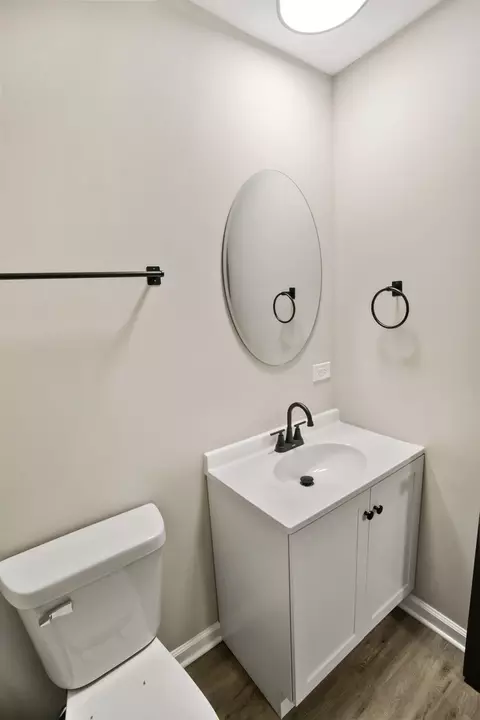 Bath - 3451 Ithaca Rd, Olympia Fields, IL 60461 photo 1 of 3