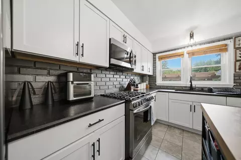 Kitchen - 2309 S 23rd Ave, Broadview, IL 60155 photo 2 of 4