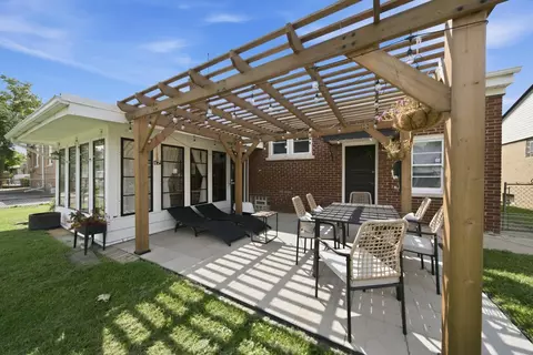 Exterior - 2309 S 23rd Ave, Broadview, IL 60155 photo 4 of 5
