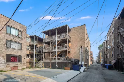 Exterior - 2511 E 76th St #3, Chicago, IL 60649 photo 3 of 3