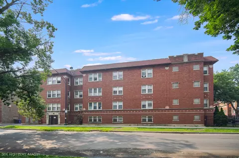 Exterior - 2511 E 76th St #3, Chicago, IL 60649 photo 2 of 3